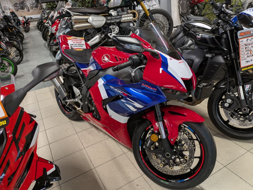 HONDA CBR 1000 RR FIREBLADE - HRC 0