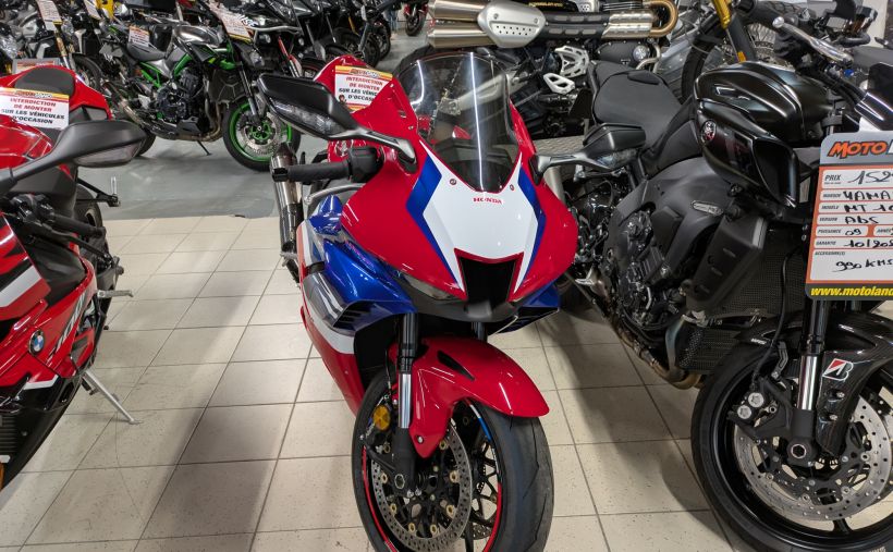 HONDA CBR 1000 RR FIREBLADE - HRC 40