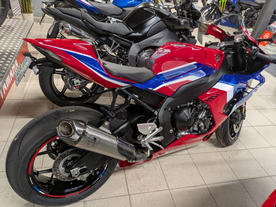 HONDA CBR 1000 RR FIREBLADE - HRC 40