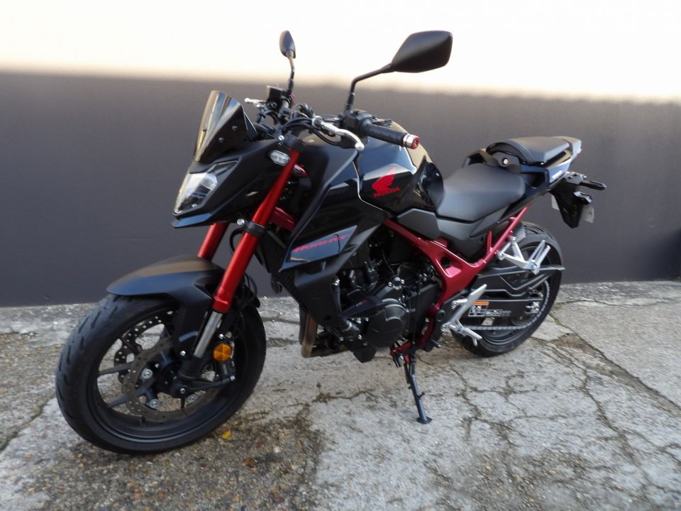 HONDA CB 750 HORNET 6