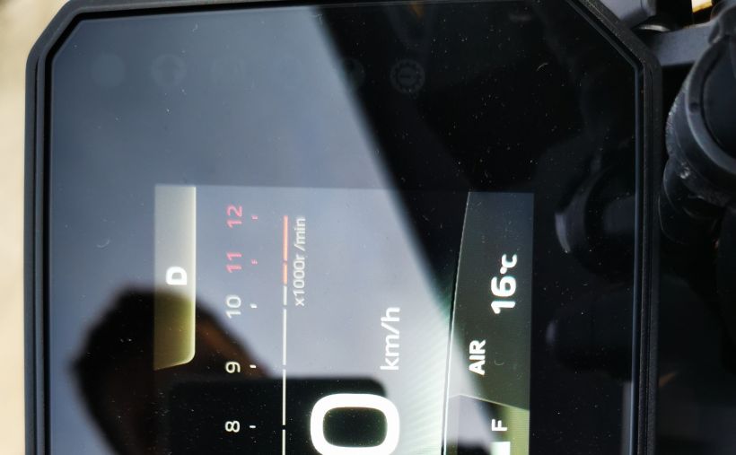 YAMAHA MT-07 Y-AMT 3