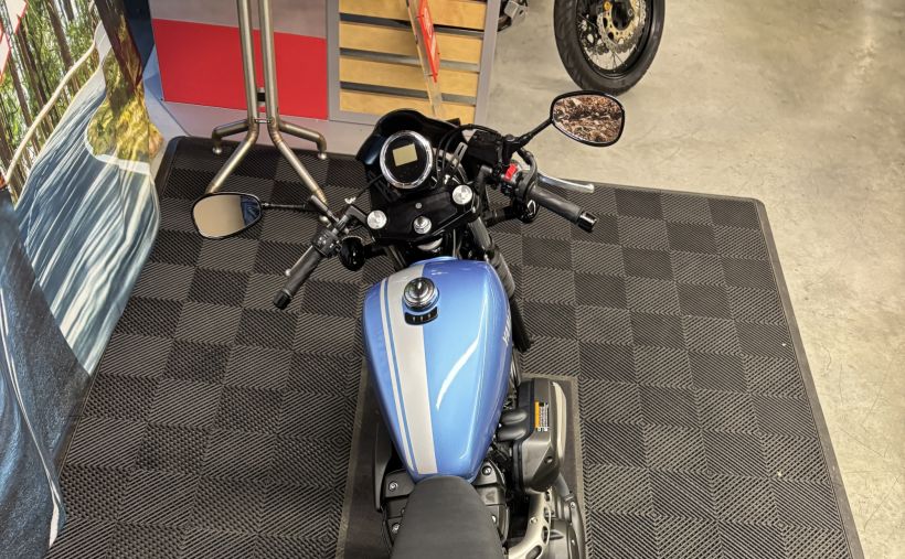 YAMAHA XV 950 BOLT R 4