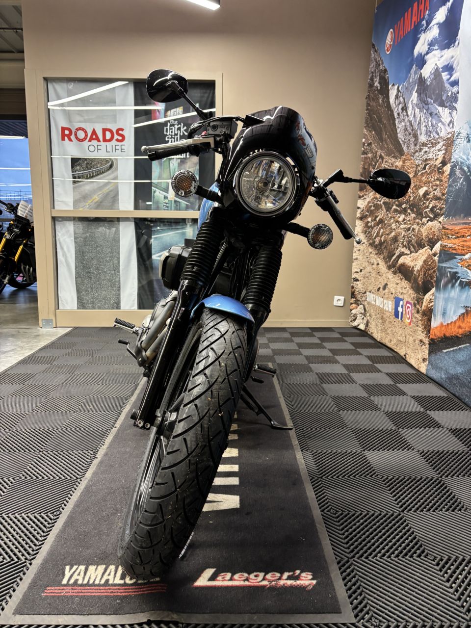 YAMAHA XV 950 BOLT R 3