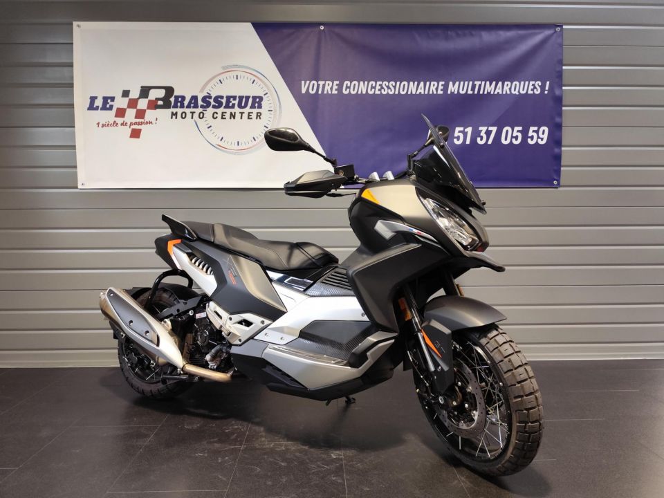 PEUGEOT XP 400 GT 18