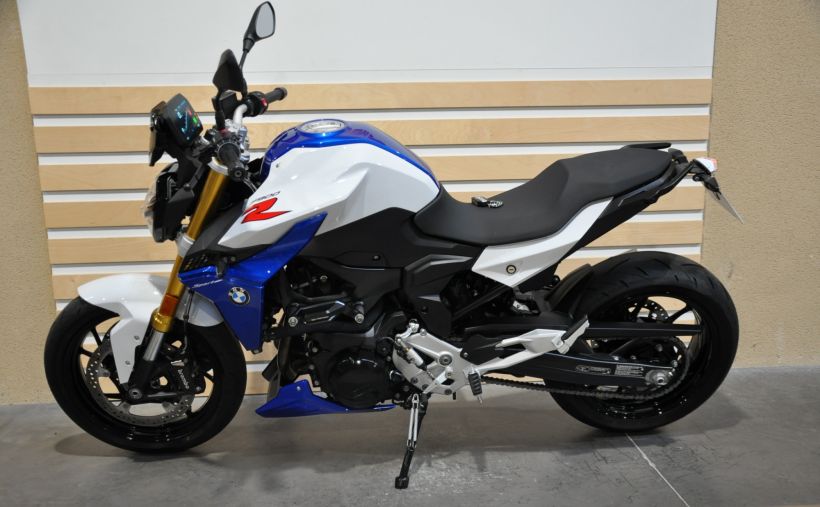 BMW F 900 R 8