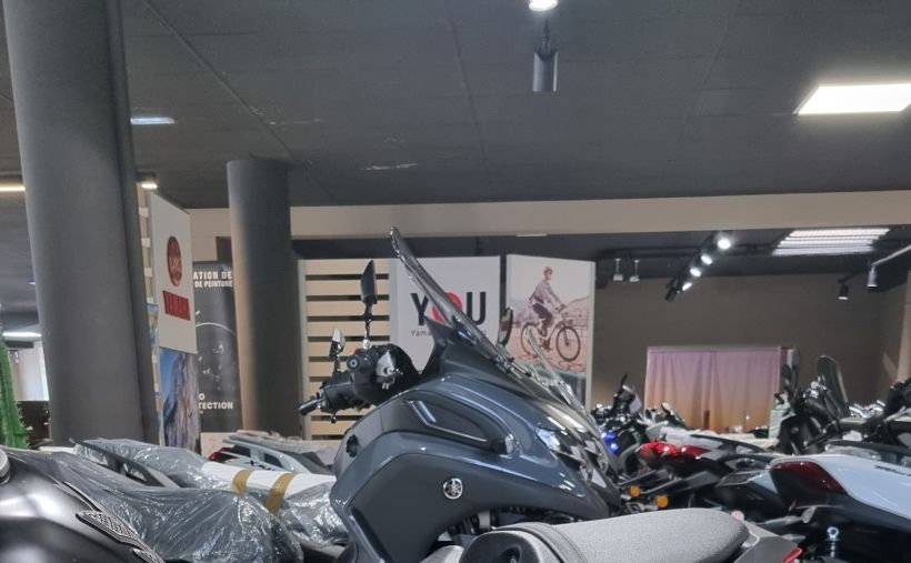 YAMAHA MT-09 5