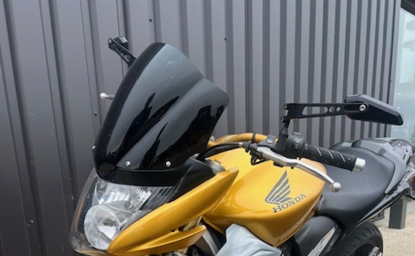 HONDA CB 600 F HORNET 4