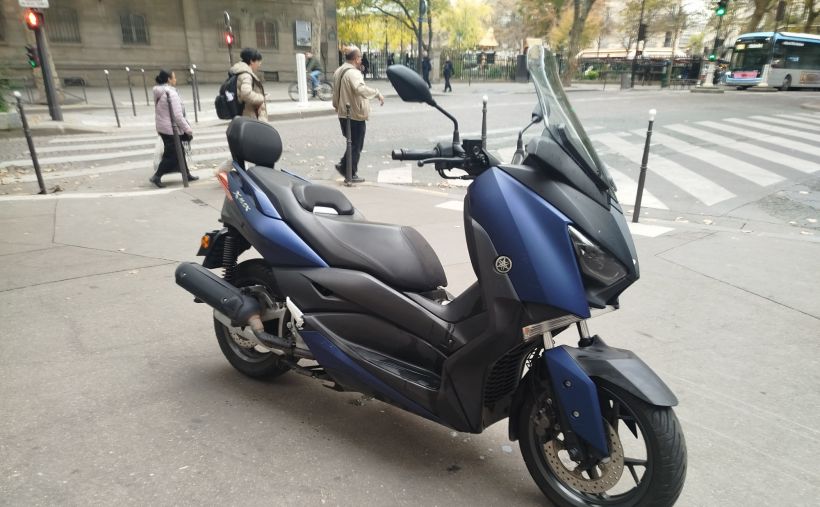 YAMAHA XMAX 125 2