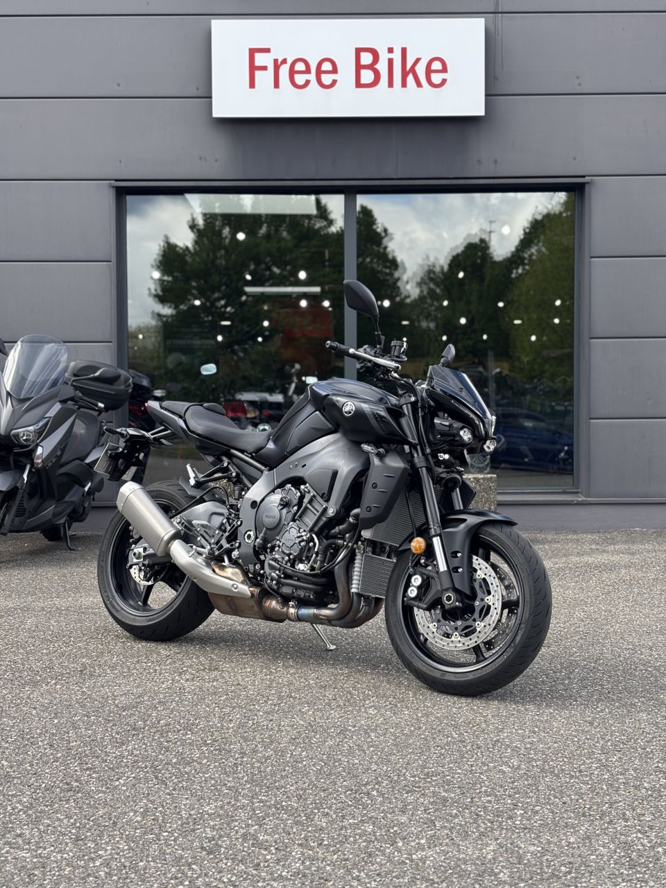 YAMAHA MT-10 0