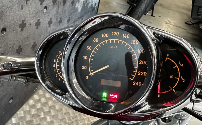 HARLEY-DAVIDSON V-ROD 1130 3