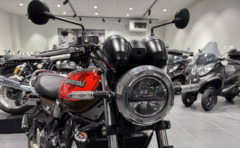 KAWASAKI Z 650 RS 4
