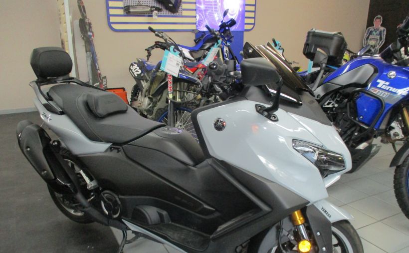 YAMAHA XP T-MAX 560 TECH MAX 10