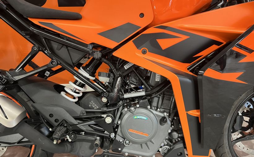 KTM RC 390 4