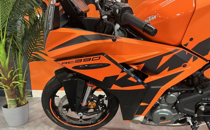 KTM RC 390 9