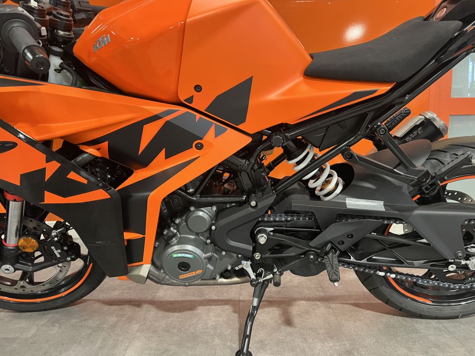 KTM RC 390 40