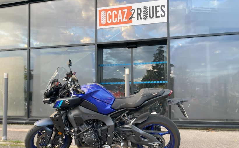 YAMAHA MT-10 2