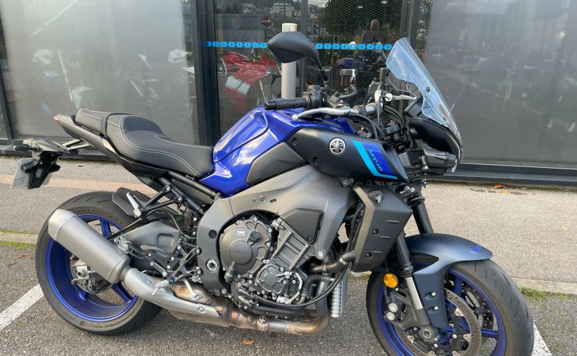 YAMAHA MT-10 8