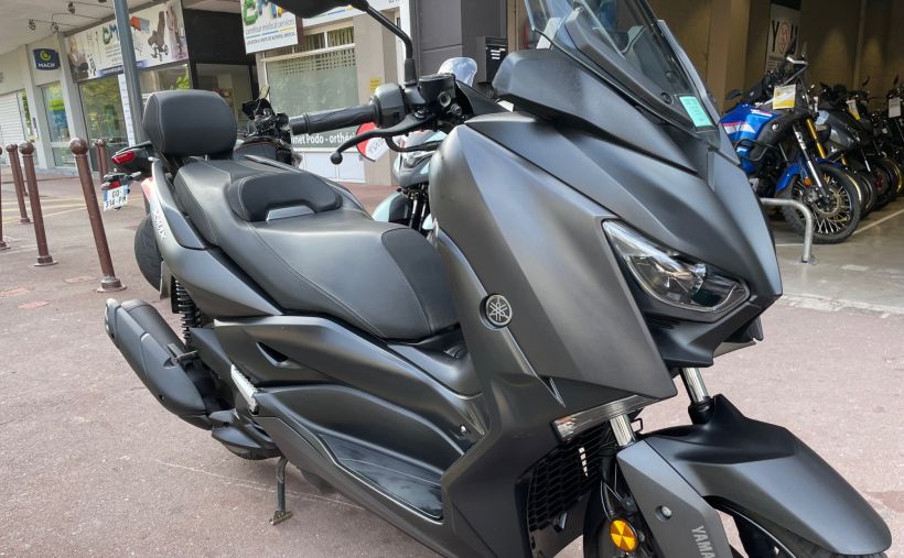 YAMAHA XMAX 125 1
