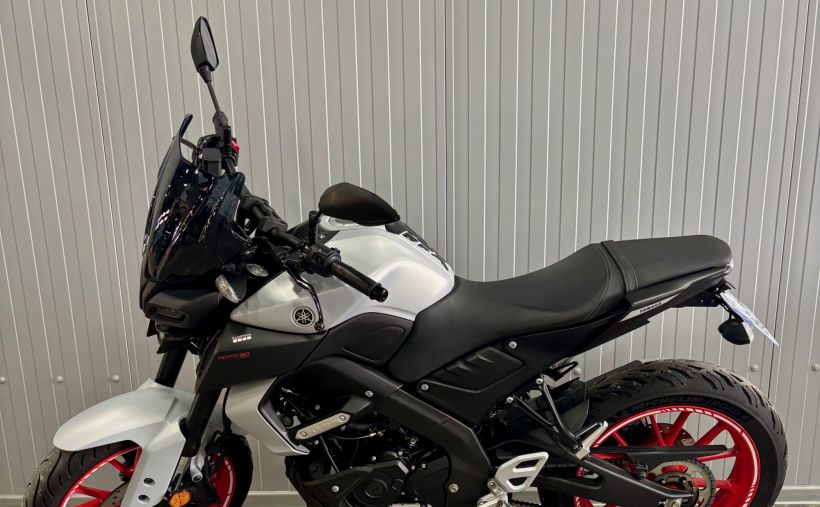 YAMAHA MT-125 ABS 3