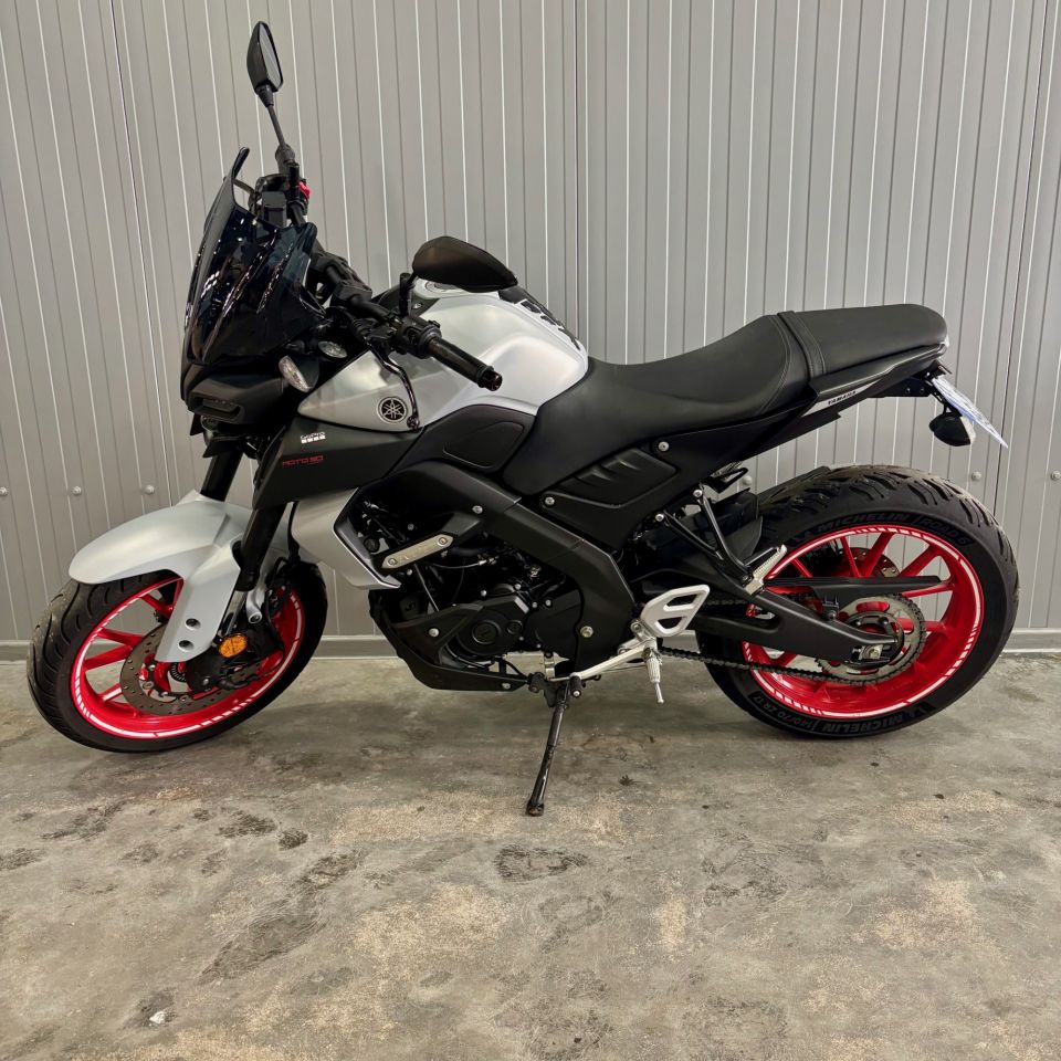 YAMAHA MT-125 ABS 9