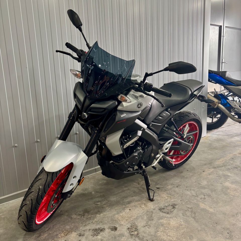 YAMAHA MT-125 ABS 12