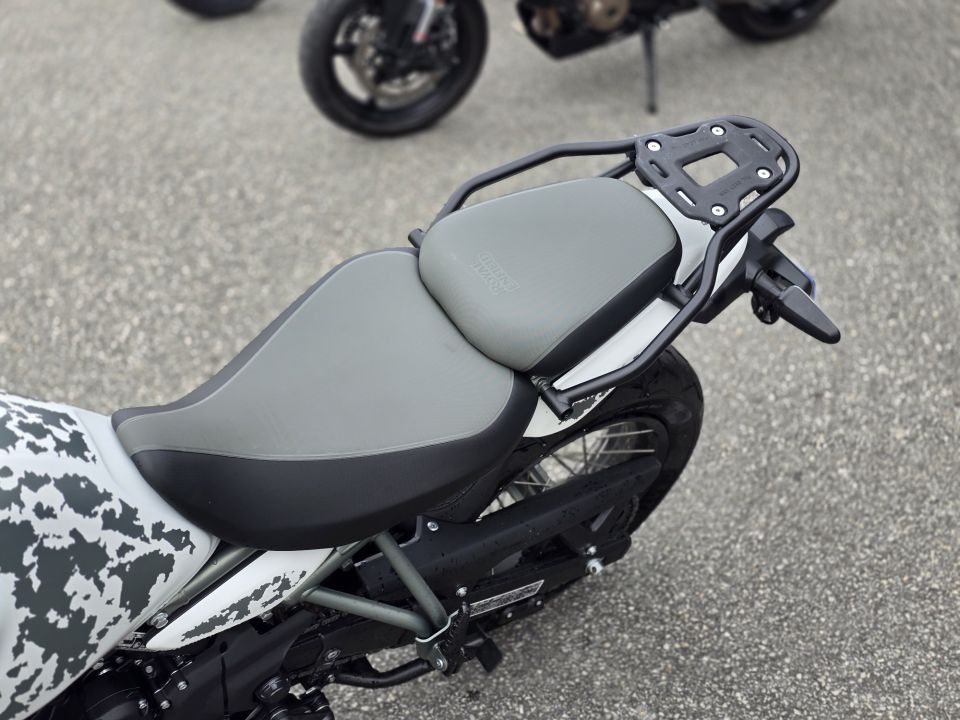 ROYAL ENFIELD 450 HIMALAYAN 10