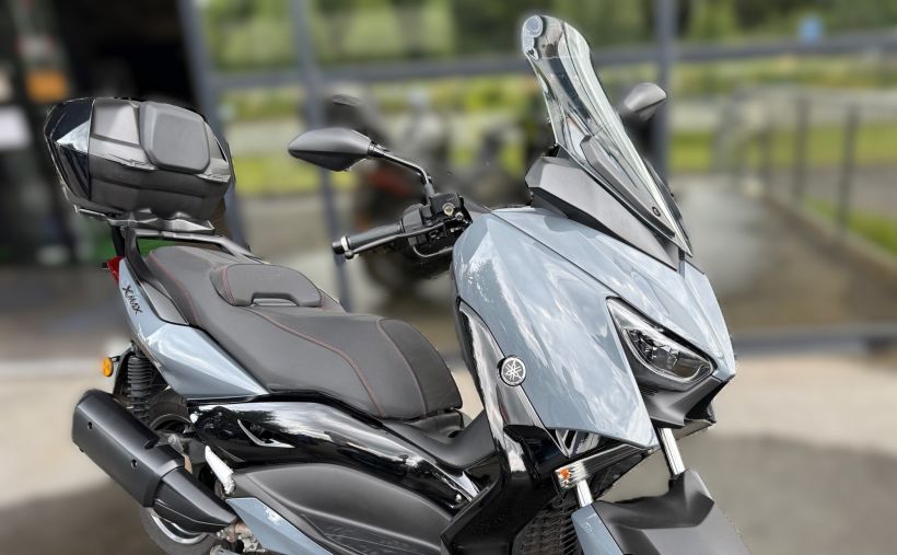 YAMAHA XMAX 300 Tech Max 1