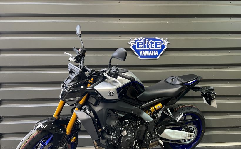 YAMAHA MT-09 SP 3