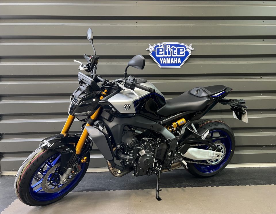 YAMAHA MT-09 SP 3