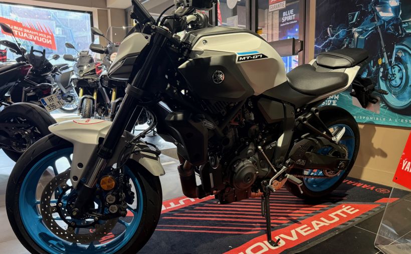 YAMAHA MT-07 (47.5CV) 3