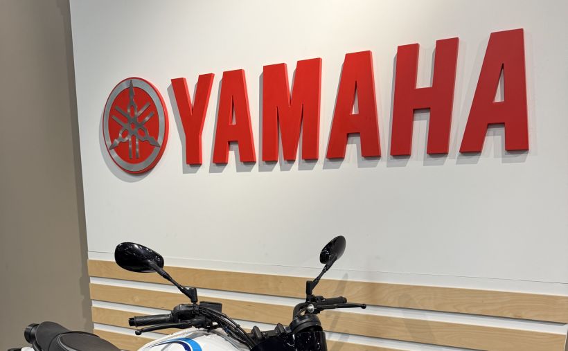 YAMAHA XSR 700 2