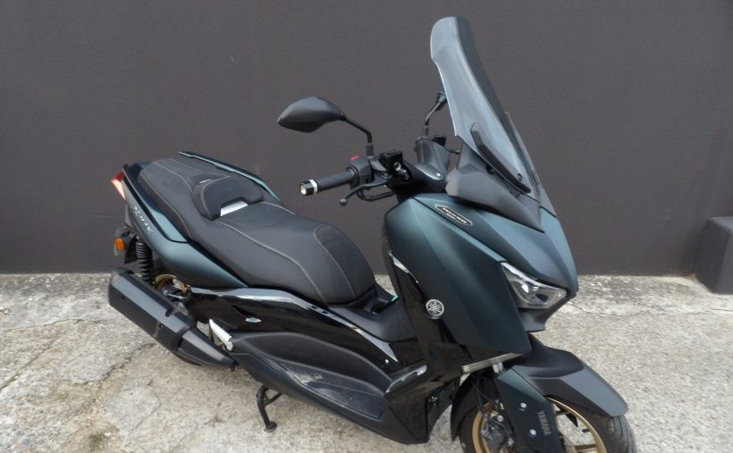 YAMAHA XMAX 300 Tech Max 0