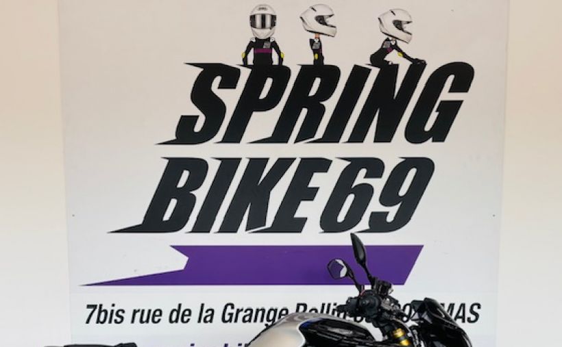 YAMAHA MT-10 SP 4