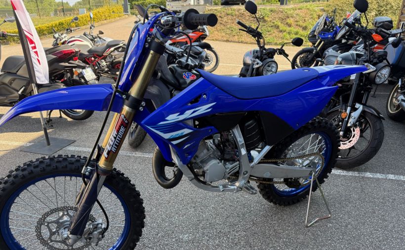 YAMAHA YZ 125 3