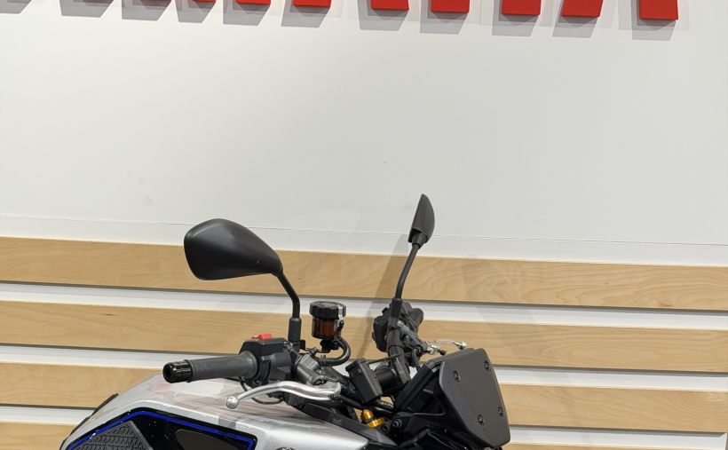 YAMAHA MT-09 SP 1