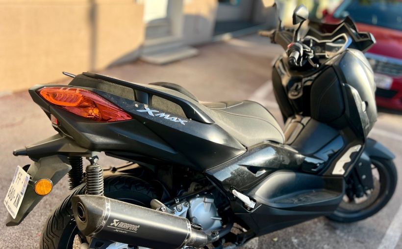 YAMAHA X-MAX 125 IRON MAX 1