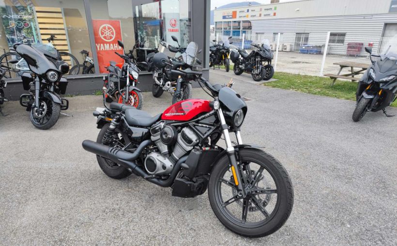 HARLEY-DAVIDSON SPORTSTER NIGHTSTER 975 7