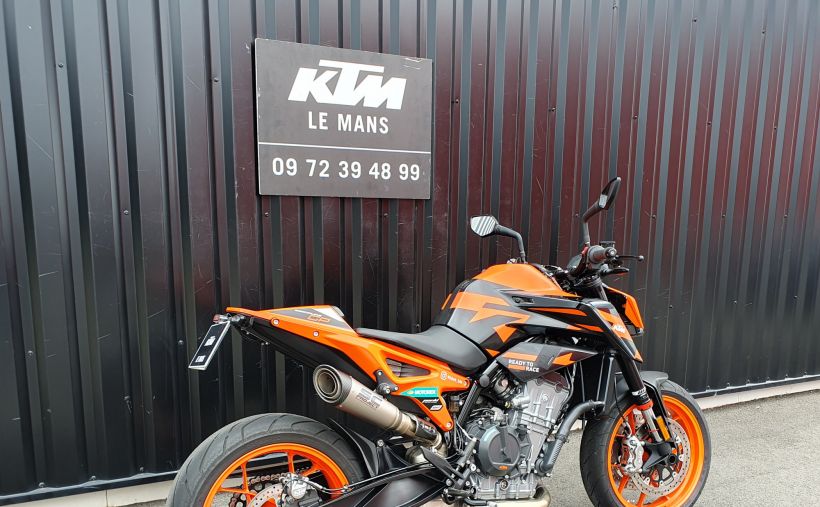 KTM 890 DUKE GP 2