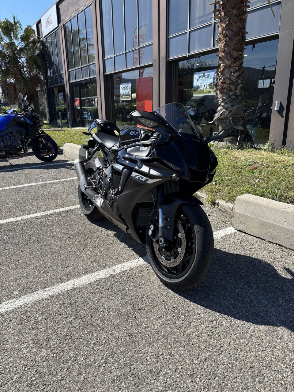 YAMAHA YZF 1000 R1 1