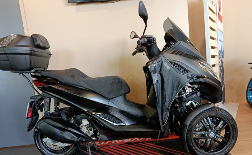 PIAGGIO MP3 300 HPE ABS ASR 0