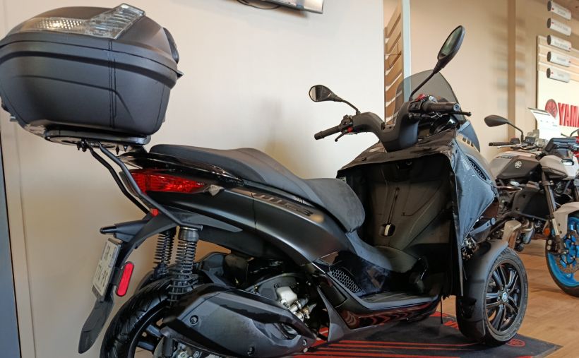 PIAGGIO MP3 300 HPE ABS ASR 2