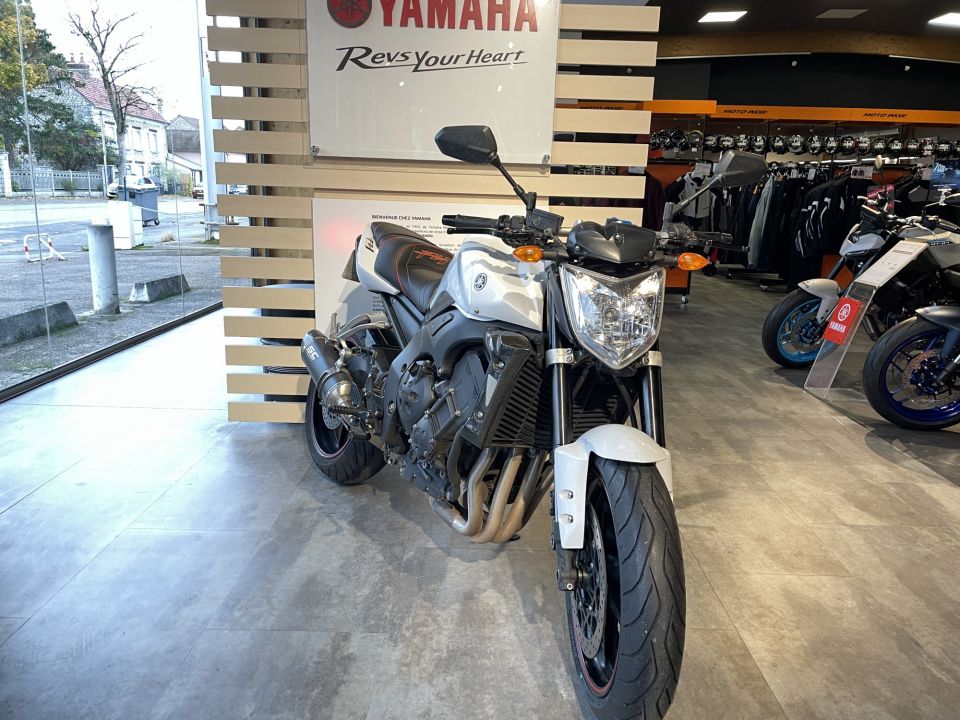 YAMAHA FZ1 1