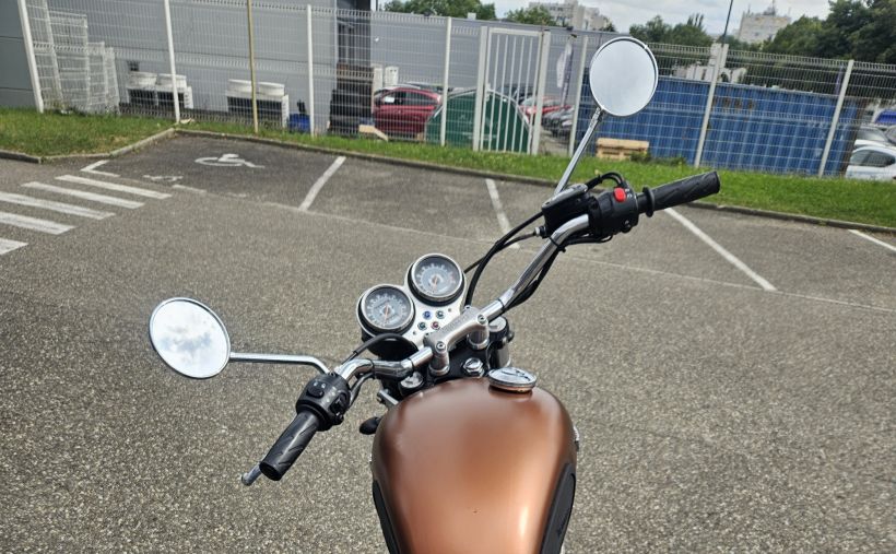 TRIUMPH BONNEVILLE 865 T100 5