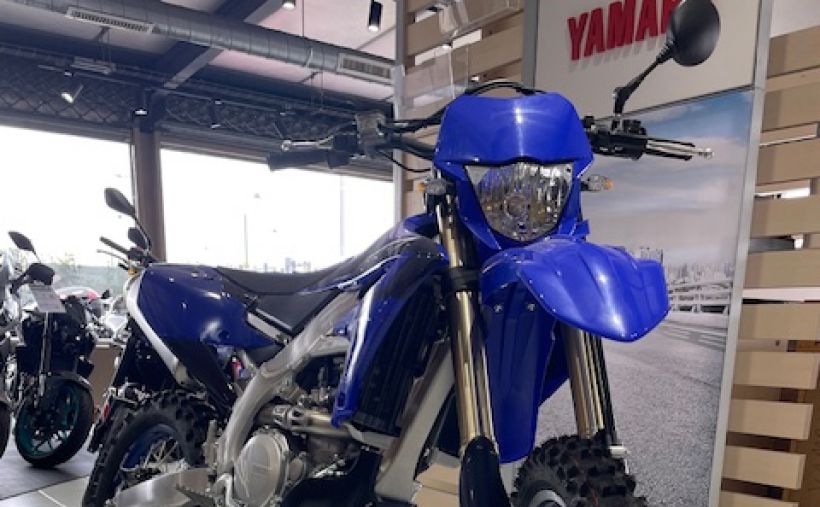 YAMAHA WR450F 1