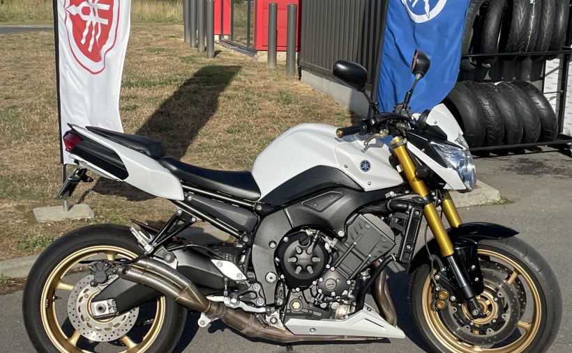 YAMAHA FZ8 0