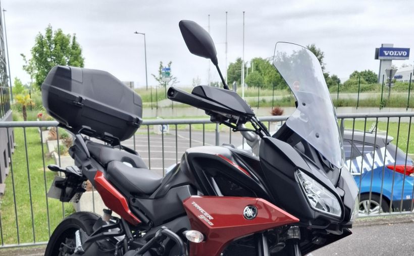 YAMAHA TRACER 900 2