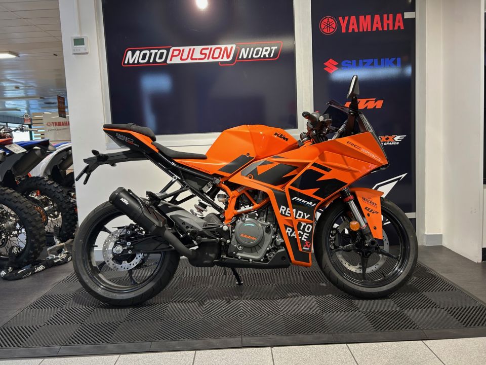 KTM RC 390 ABS 3