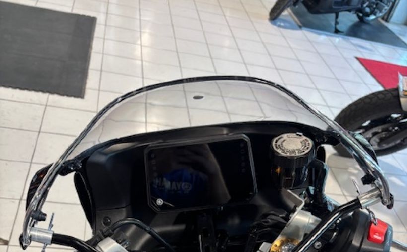YAMAHA XSR 900 GP 2
