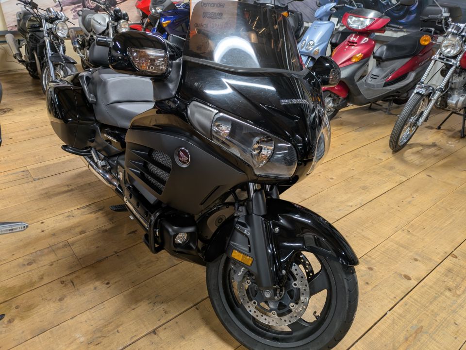 HONDA GOLDWING 1800 BAGGER 30