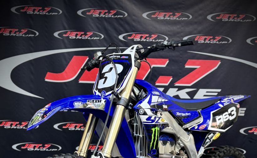 YAMAHA YZ250 MONSTER ENERGY 1